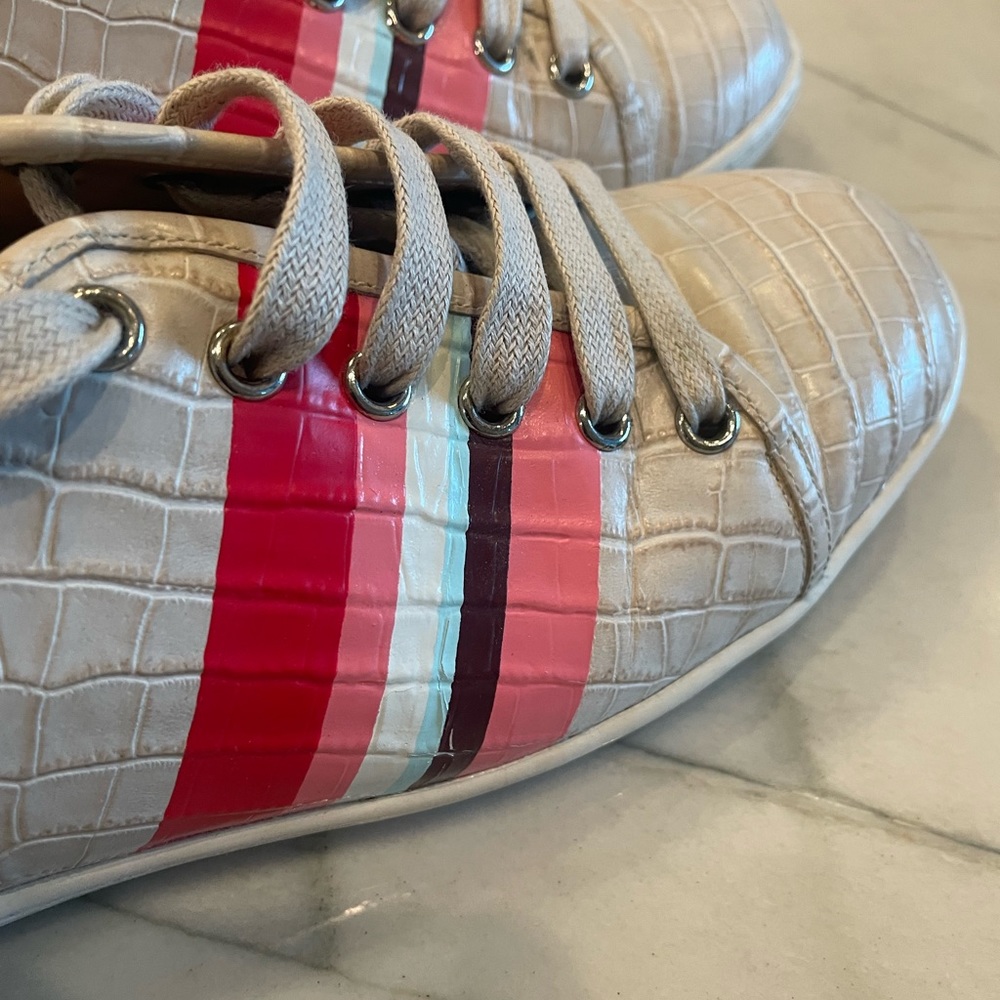 Longchamp leather sneakers. Worn once. Size European 39
